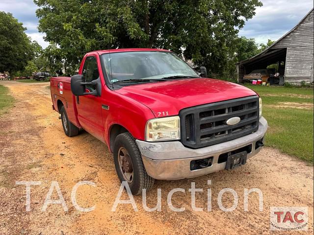 Image of Ford F-250 equipment image 2