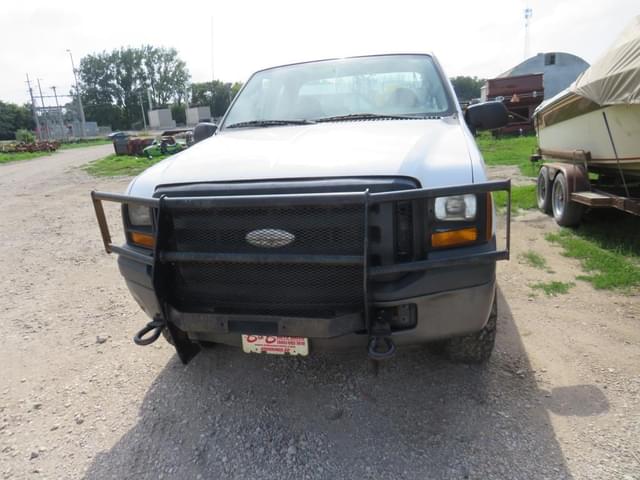 Image of Ford F-250 equipment image 1