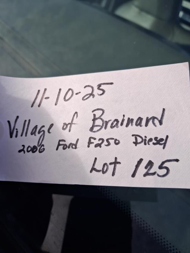 Image of Ford F-250 equipment image 1