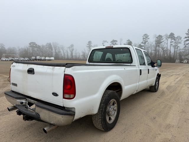 Image of Ford F-250 equipment image 2