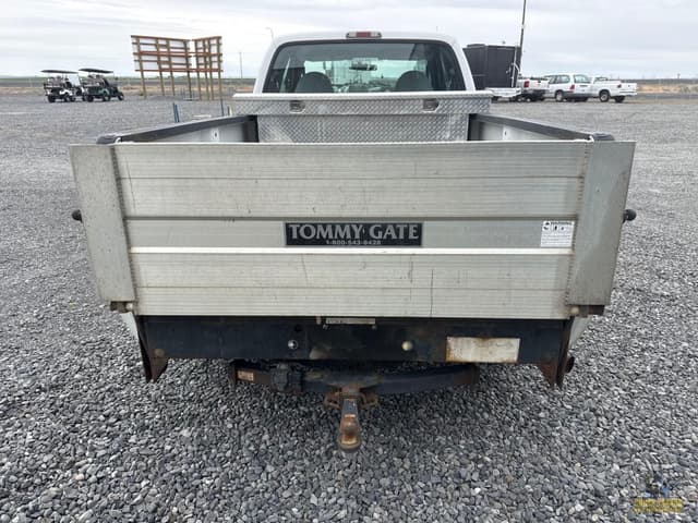 Image of Ford F-250 equipment image 3
