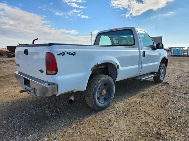 Image of Ford F-250 equipment image 2