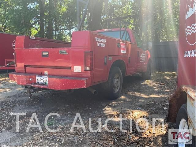 Image of Ford F-250 equipment image 4