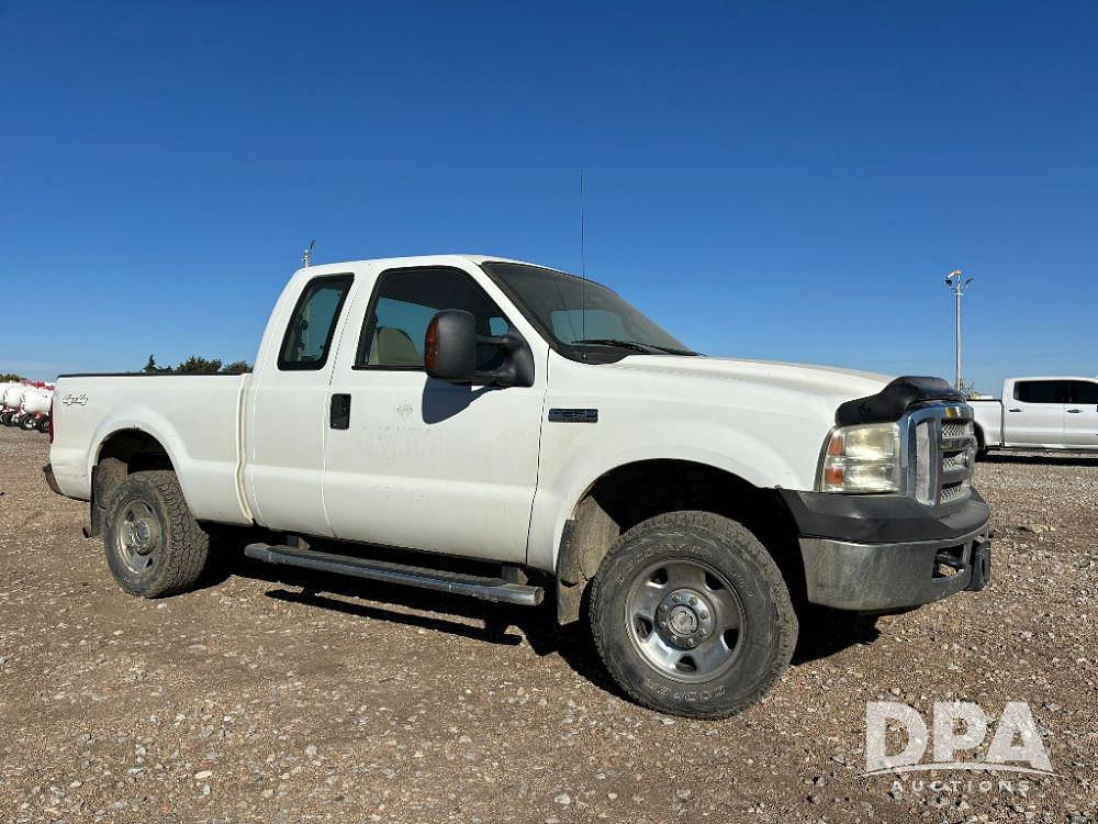 Image of Ford F-250 Primary image