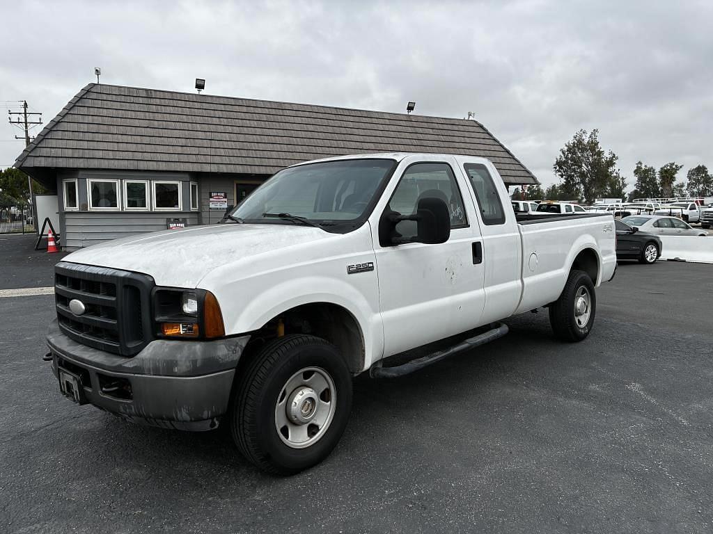 Image of Ford F-250 Primary image