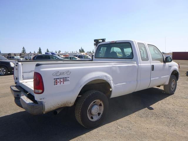 Image of Ford F-250 equipment image 2