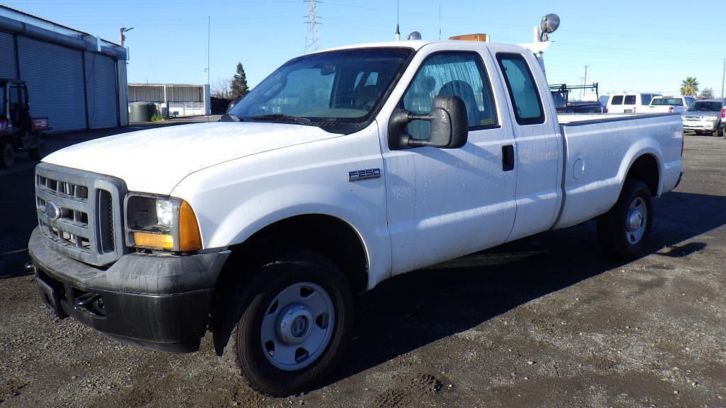 Image of Ford F-250 Primary image