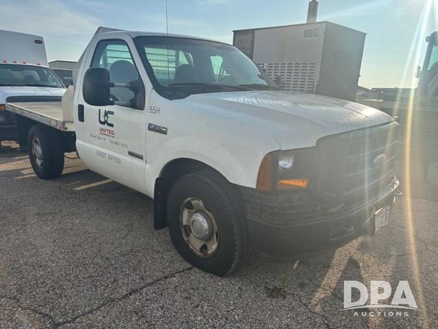 Image of Ford F-250 equipment image 4