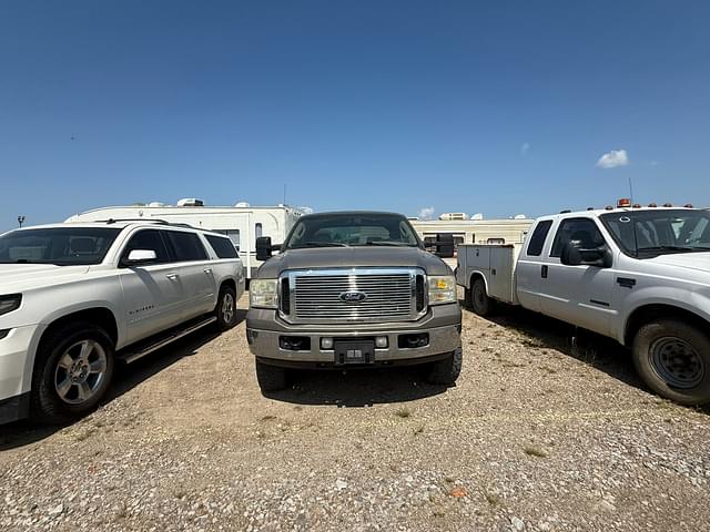 Image of Ford F-250 equipment image 1