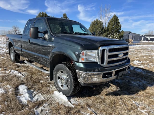 Image of Ford F-250 equipment image 2