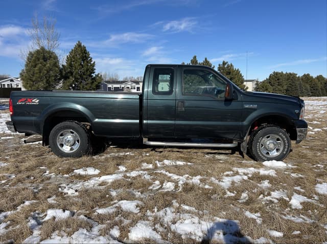 Image of Ford F-250 equipment image 3