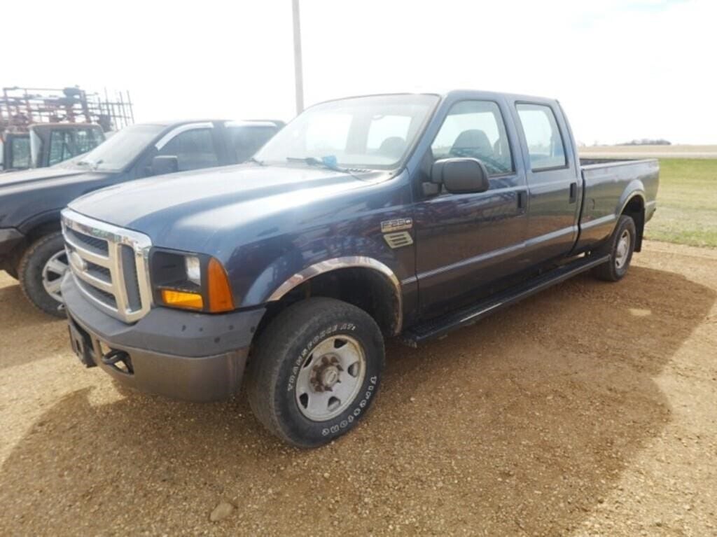 2006 Ford F-250 Equipment Image0