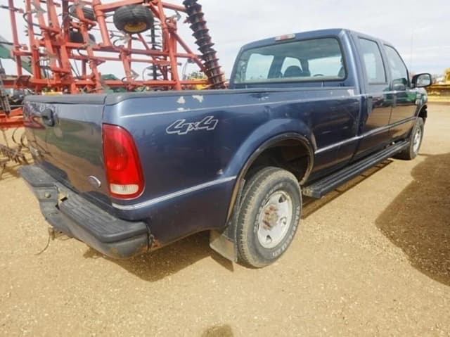 Image of Ford F-250 equipment image 2