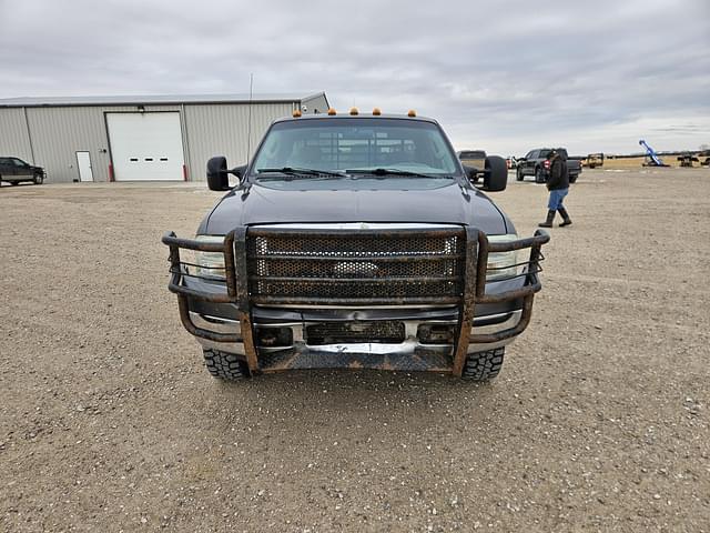 Image of Ford F-250 equipment image 2