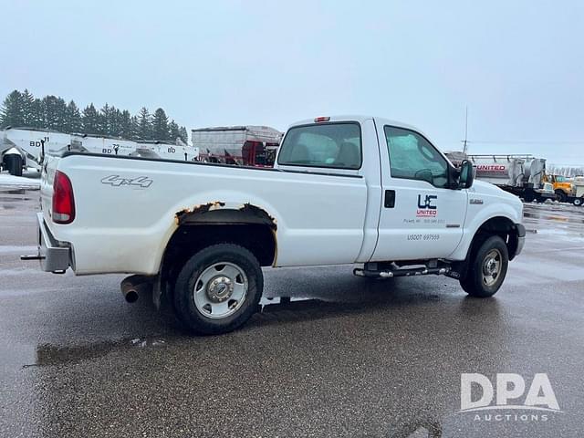 Image of Ford F-250 equipment image 4