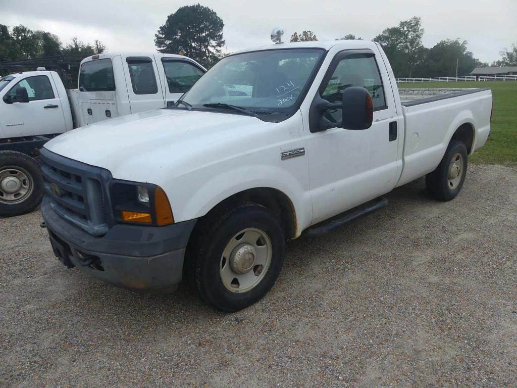 Image of Ford F-250 Primary image