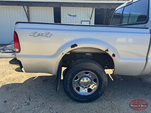 Image of Ford F-250 equipment image 4