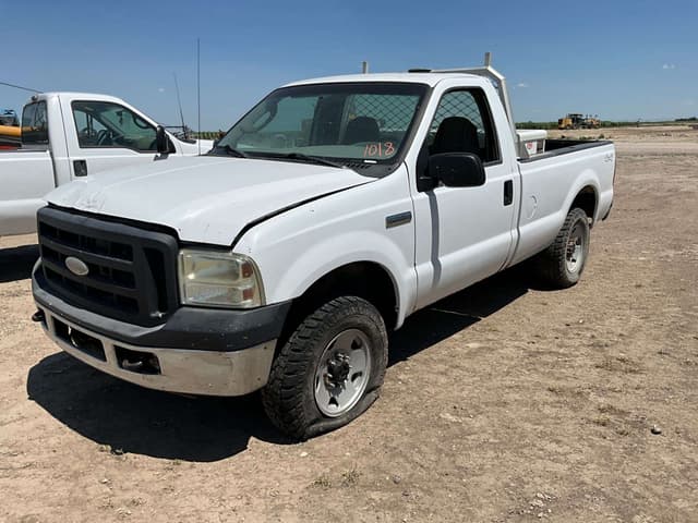 Image of Ford F-250 equipment image 1