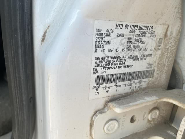 Image of Ford F-250 equipment image 4