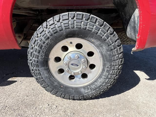 Image of Ford F-250 equipment image 4