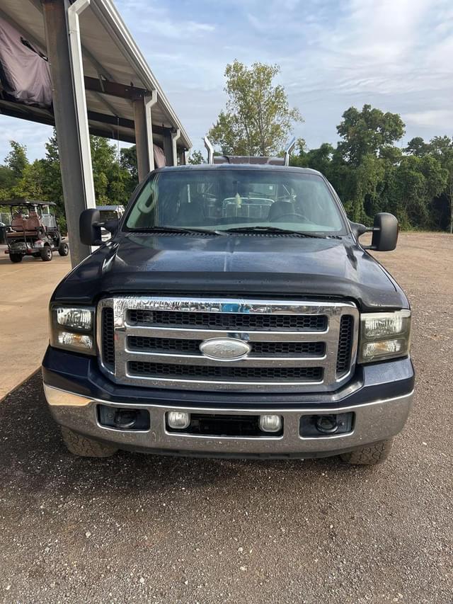 Image of Ford F-250 equipment image 4