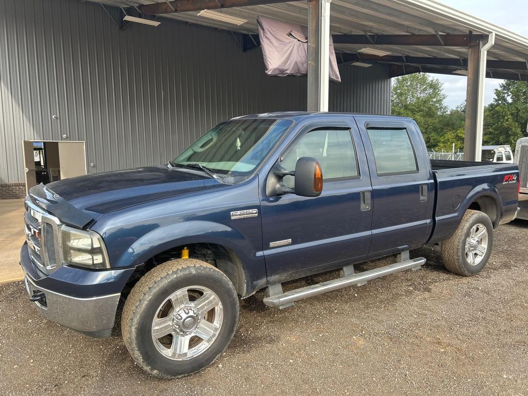 Image of Ford F-250 Primary image