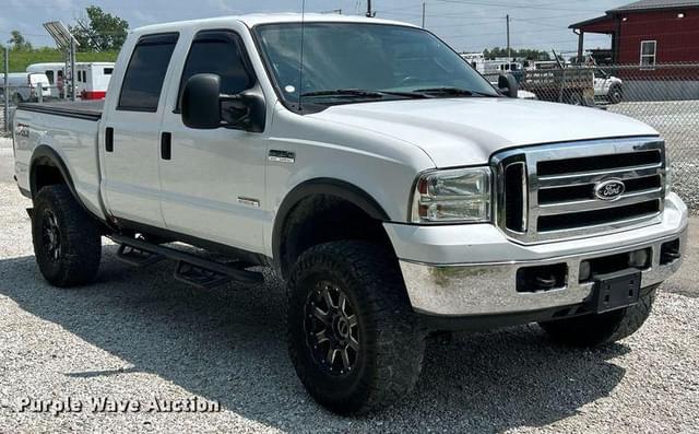 Image of Ford F-250 equipment image 2