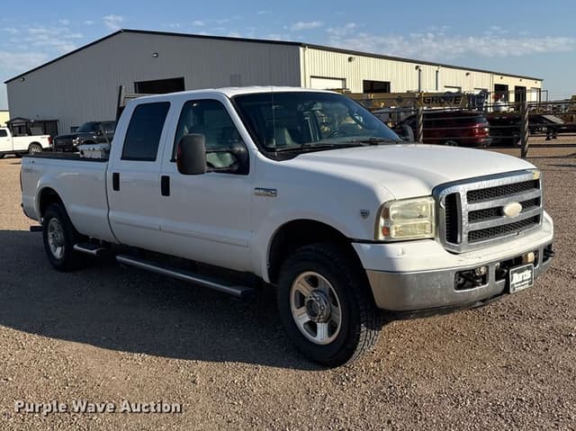 Image of Ford F-250 equipment image 2