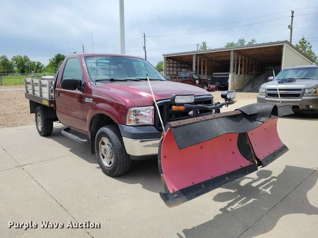 Image of Ford F-250 equipment image 2