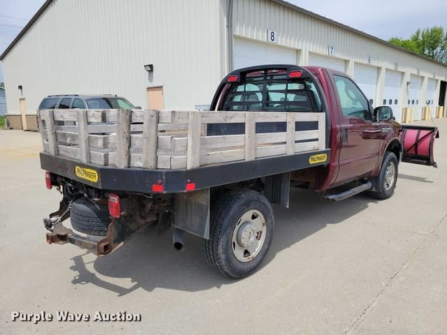 Image of Ford F-250 equipment image 4