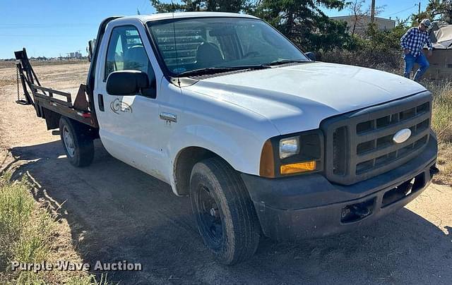 Image of Ford F-250 equipment image 2