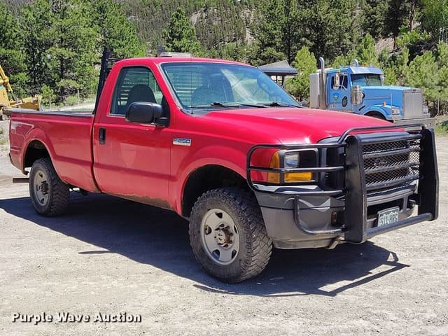 Image of Ford F-250 equipment image 2