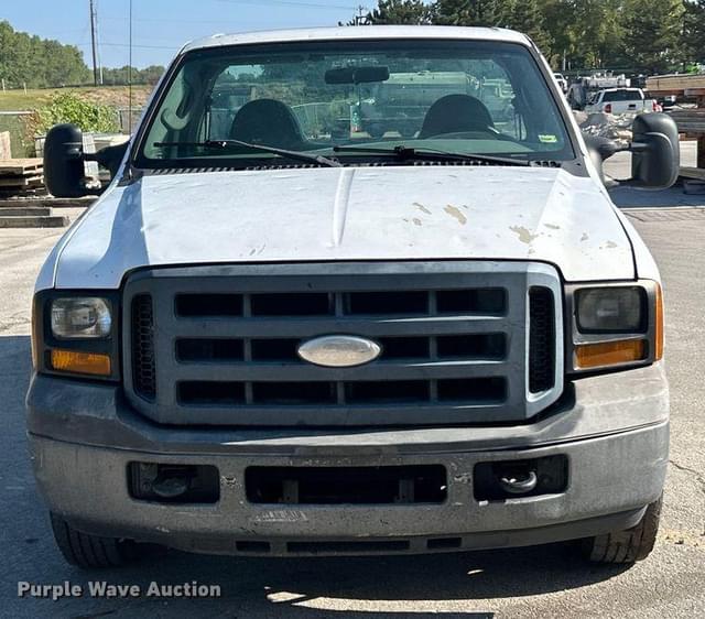 Image of Ford F-250 equipment image 1