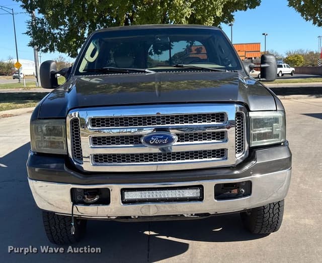 Image of Ford F-250 equipment image 1