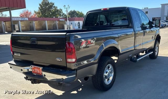 Image of Ford F-250 equipment image 4