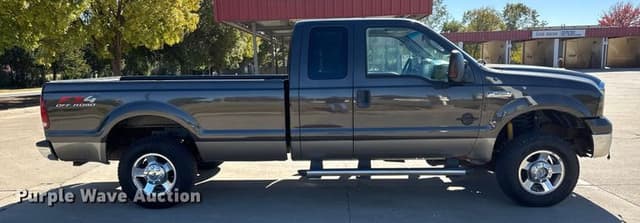 Image of Ford F-250 equipment image 3