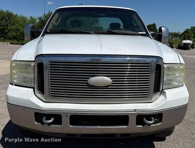 Image of Ford F-250 equipment image 1