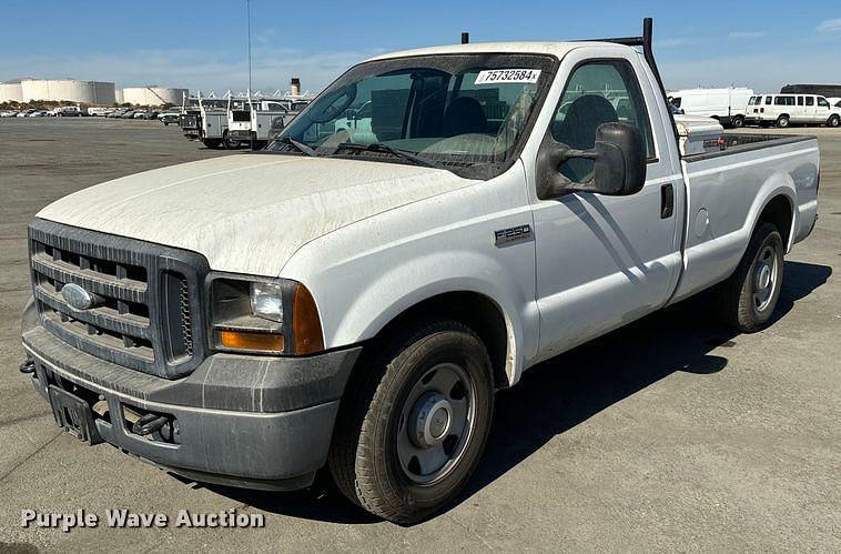 Image of Ford F-250 Primary image