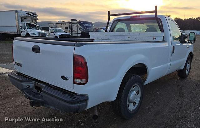 Image of Ford F-250 equipment image 4