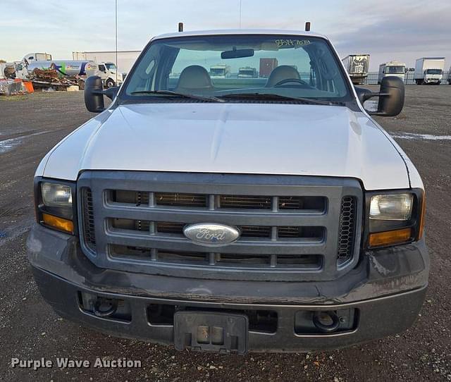 Image of Ford F-250 equipment image 1