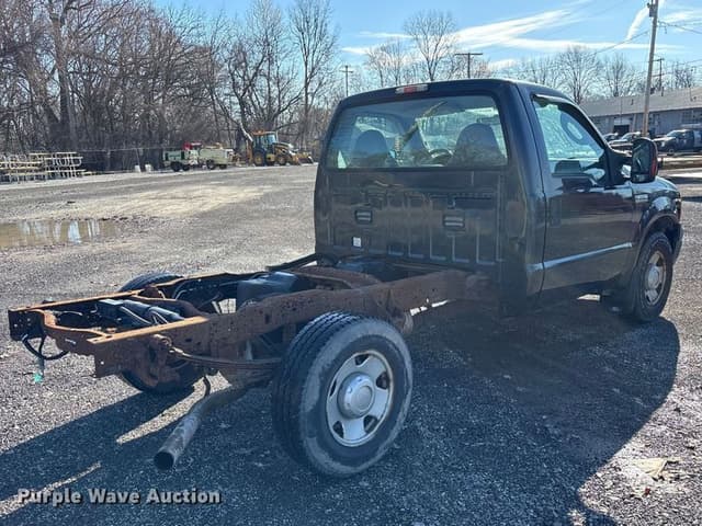 Image of Ford F-250 equipment image 4