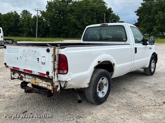 Image of Ford F-250 equipment image 4