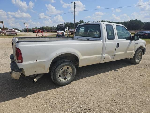 Image of Ford F-250 equipment image 4