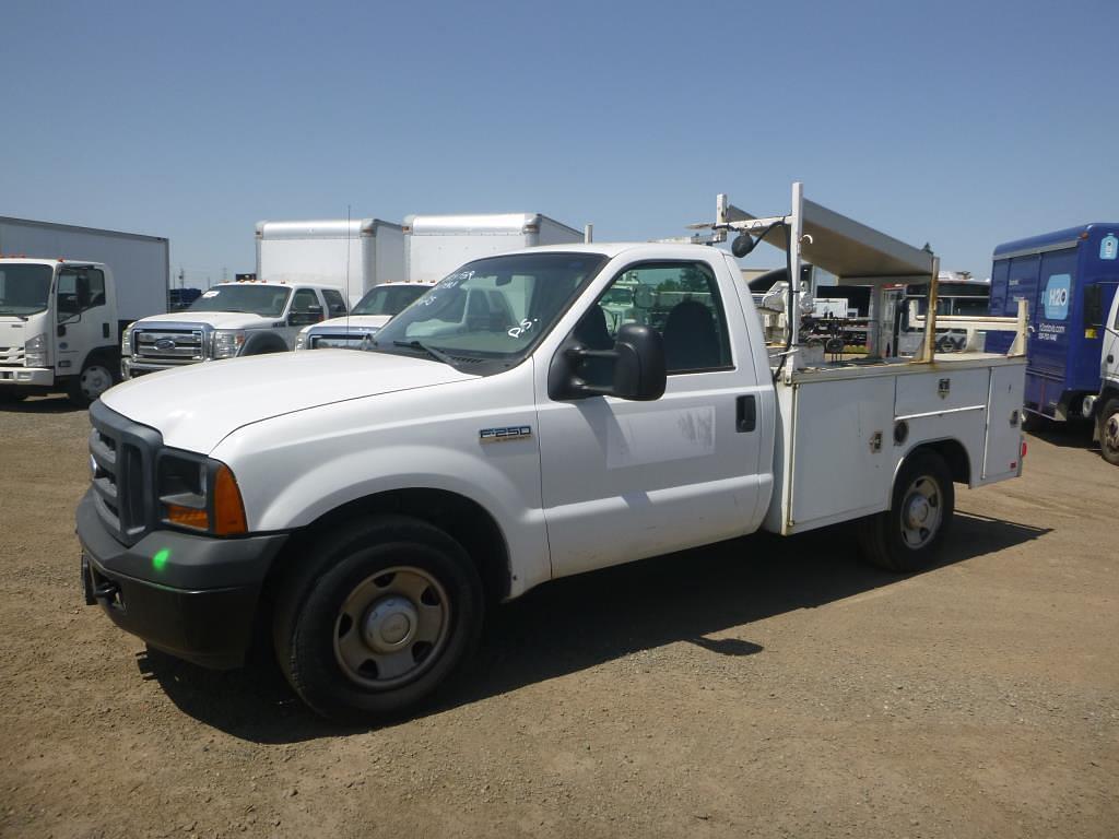 Image of Ford F-250 Primary image