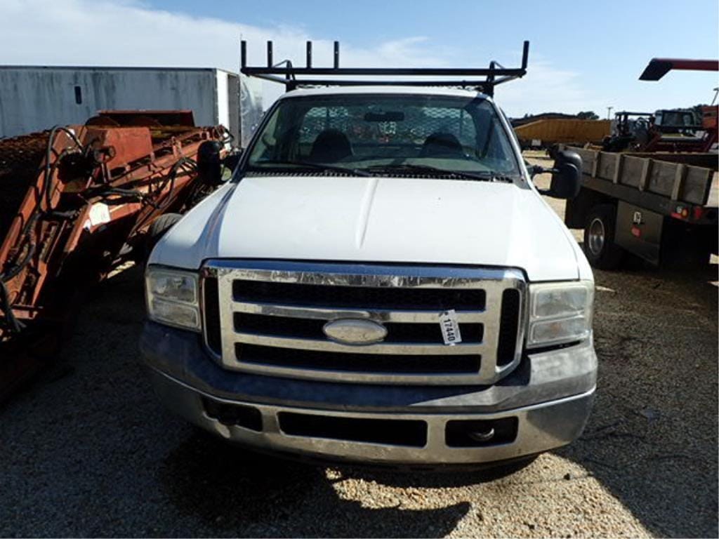 2006 Ford F-250 Equipment Image0