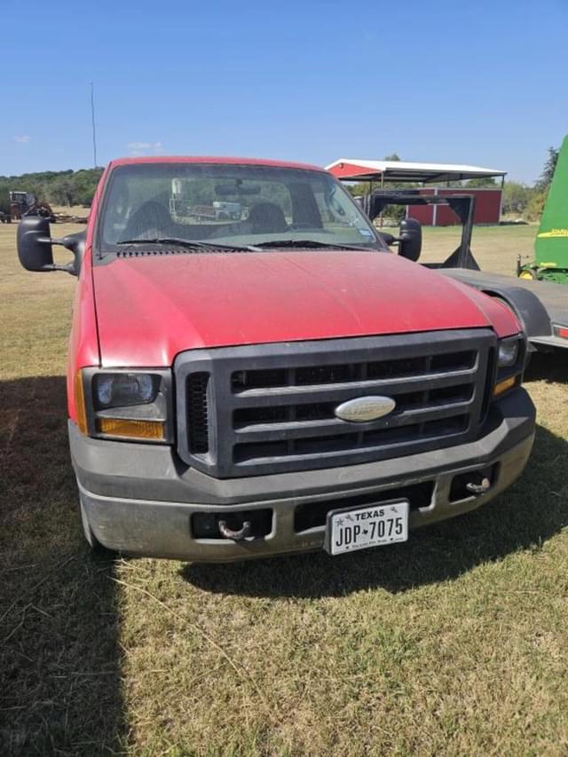 Image of Ford F-250 equipment image 1