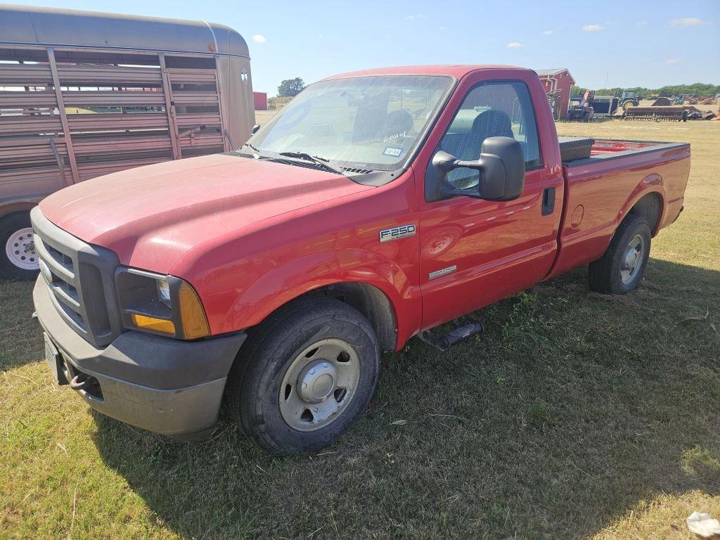 Image of Ford F-250 Primary image
