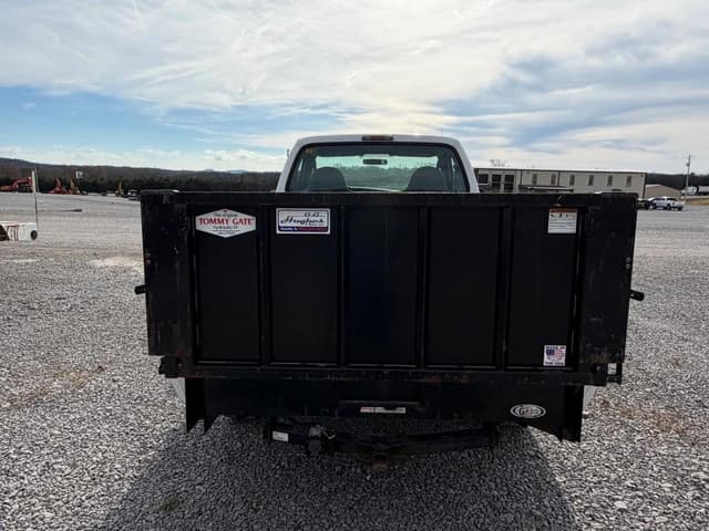 Image of Ford F-250 equipment image 4