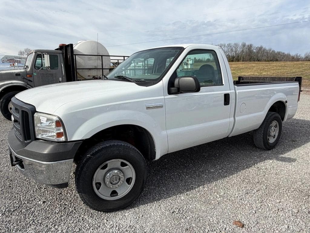 Image of Ford F-250 Primary image