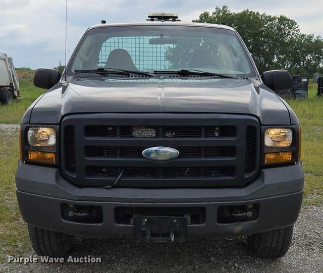 Image of Ford F-250 equipment image 1
